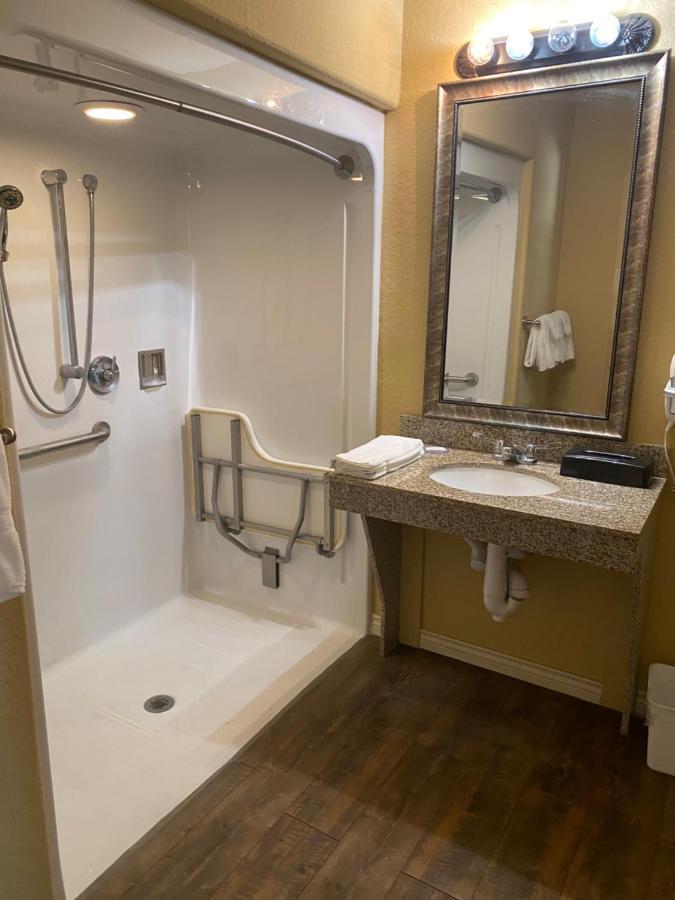 Southern Inns And Suites Now Offering Rv Spaces For Rent Yorktown Luaran gambar